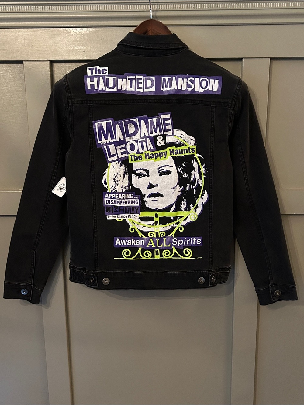Disney Parks Haunted Mansion Madame Leota Denim Jacket Black Size XS New NWT